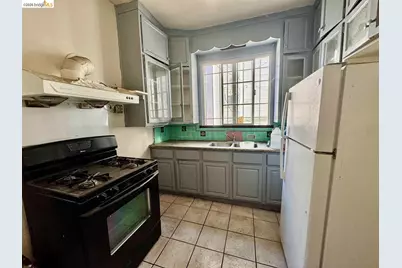 220 International Blvd, Oakland, CA 94606 - Photo 15