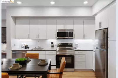 260 Brooklyn Basin Way #432, Oakland, CA 94606 - Photo 13