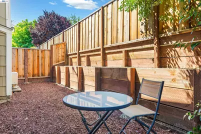 7552 Silvertree Ln #25, Dublin, CA 94568 - Photo 19