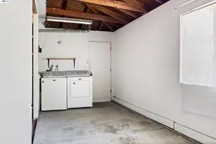 7552 Silvertree Ln, Dublin, CA 94568 - Photo 39