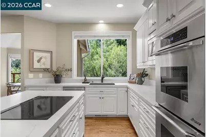 70 Ridgecrest Ct, Lafayette, CA 94549 - Photo 11