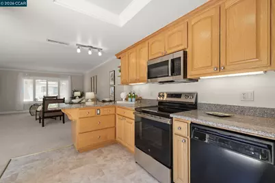 1209 Oakmont Dr #6, Walnut Creek, CA 94595 - Photo 11
