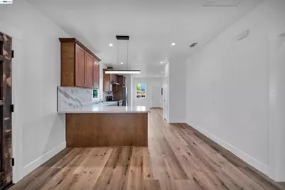 3035 Logan St, Oakland, CA 94601 - Photo 7