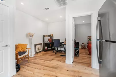 3035 Logan St, Oakland, CA 94601 - Photo 41