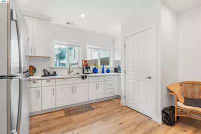 3035 Logan St, Oakland, CA 94601 - Photo 39