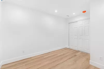 3035 Logan St, Oakland, CA 94601 - Photo 31