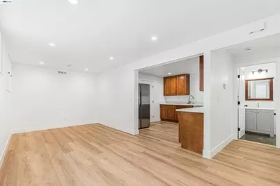 3035 Logan St, Oakland, CA 94601 - Photo 17