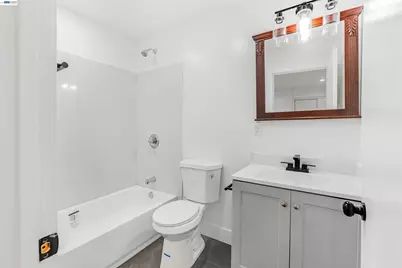 3035 Logan St, Oakland, CA 94601 - Photo 35