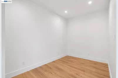 3035 Logan St, Oakland, CA 94601 - Photo 45