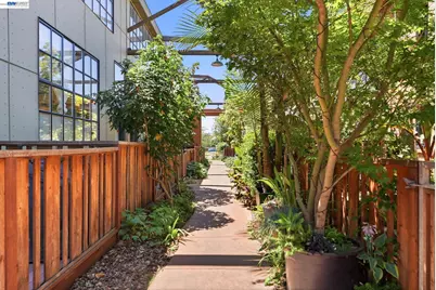 1501 37th Ave #B11, Oakland, CA 94601 - Photo 3