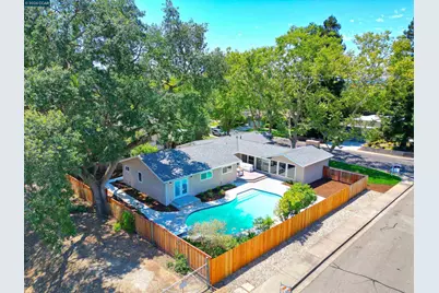 304 Boca Raton Court, Walnut Creek, CA 94598 - Photo 3