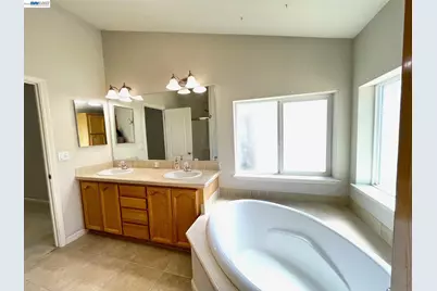 209 Santa Susana, San Leandro, CA 94579 - Photo 23