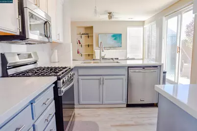 2090 Heartland Cir, Brentwood, CA 94513 - Photo 9
