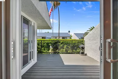 5805 Yawl St, Discovery Bay, CA 94505 - Photo 23