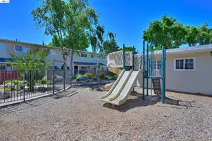 660 Fargo Ave, San Leandro, CA 94579 - Photo 29
