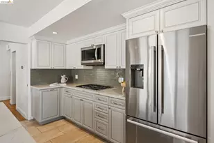 1410 Lakeshore Ave, Oakland, CA 94606 - Photo 13