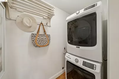 1410 Lakeshore Ave #5, Oakland, CA 94606 - Photo 63