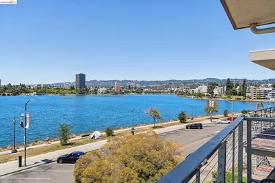 1410 Lakeshore Ave #5, Oakland, CA 94606 - Photo 3