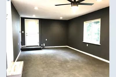 8600 Seneca, Oakland, CA 94605 - Photo 5