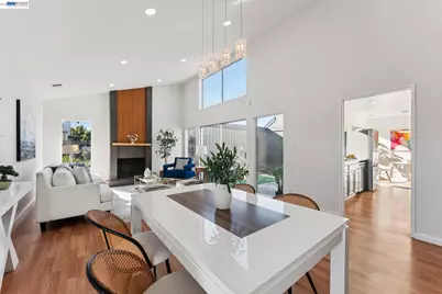 1034 Trellis Ln, Alameda, CA 94502 - Photo 9