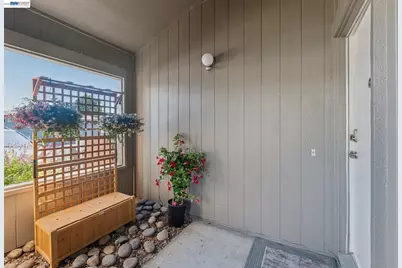 1034 Trellis Ln, Alameda, CA 94502 - Photo 37