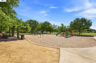 1424 Peachtree Common, Livermore, CA 94551 - Photo 23