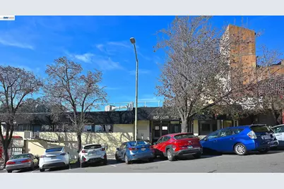 6211 A La Salle Ave, Oakland, CA 94611 - Photo 3