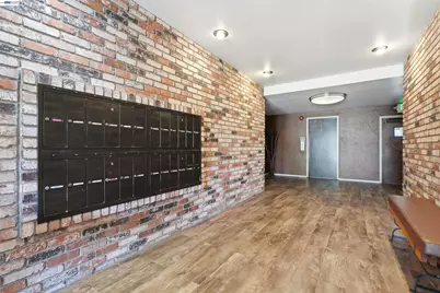 1810 Central Avenue #310, Alameda, CA 94501 - Photo 5