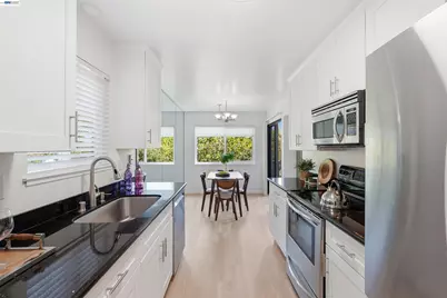 1810 Central Avenue #310, Alameda, CA 94501 - Photo 11