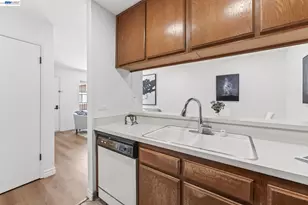 237 Galano Plaza, Union City, CA 94587 - Photo 15