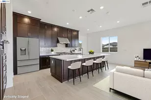 1095 Riverbend Dr, Brentwood, CA 94513 - Photo 7