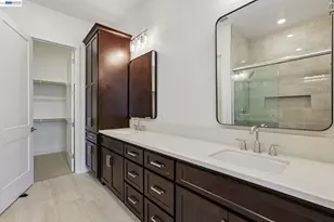 1095 Riverbend Dr, Brentwood, CA 94513 - Photo 15