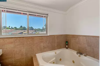 1243 Fairway Dr, Richmond, CA 94803 - Photo 43