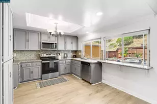 1243 Fairway Dr, Richmond, CA 94803 - Photo 15