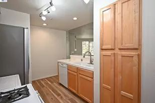 280 Caldecott Ln, Oakland, CA 94618 - Photo 9