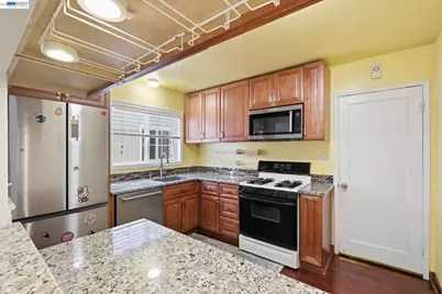 2043 Reynolds St, San Leandro, CA 94577 - Photo 9