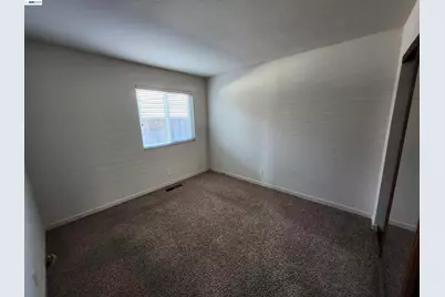 18775 Cavendish Dr, Castro Valley, CA 94552 - Photo 33