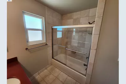 18775 Cavendish Dr, Castro Valley, CA 94552 - Photo 37