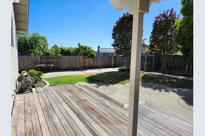 18775 Cavendish Dr, Castro Valley, CA 94552 - Photo 17