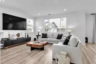 542 Datura Dr, Vacaville, CA 95687 - Photo 3