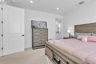 542 Datura Dr, Vacaville, CA 95687 - Photo 15