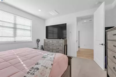542 Datura Dr, Vacaville, CA 95687 - Photo 13