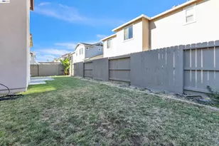 542 Datura Dr, Vacaville, CA 95687 - Photo 23
