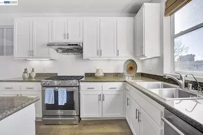 4310 Providence Ter, Fremont, CA 94538 - Photo 7