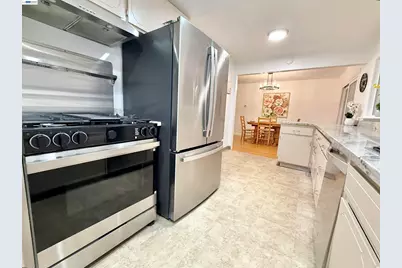 22570 Thelma St, Hayward, CA 94541 - Photo 13