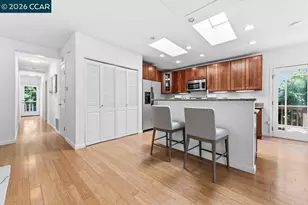7568 Greenly Dr, Oakland, CA 94605 - Photo 11