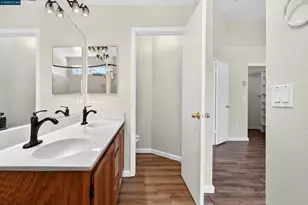 4968 Kimball Hill Cir, Stockton, CA 95210 - Photo 37