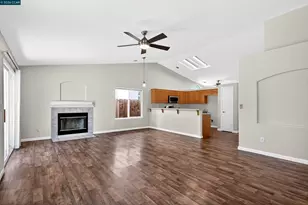 4968 Kimball Hill Cir, Stockton, CA 95210 - Photo 11