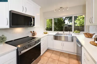1759 Elm Rd, Concord, CA 94519 - Photo 31