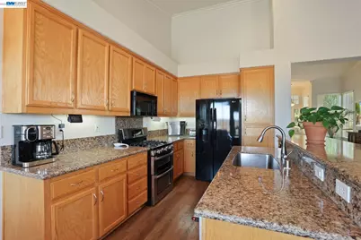 263 Fairmont Lane, Tracy, CA 95376 - Photo 15